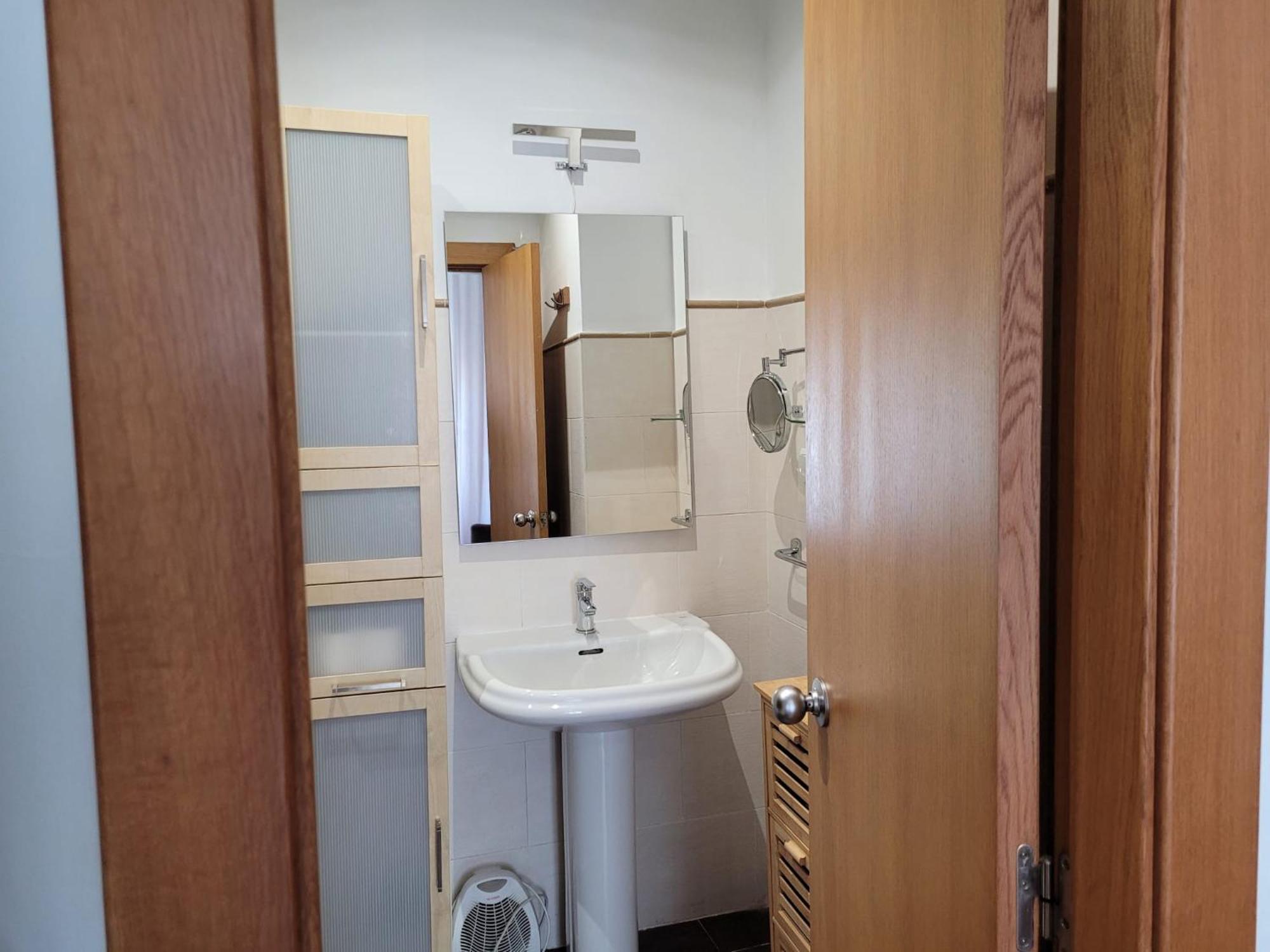 Living Valencia Apartments - Merced Bagian luar foto