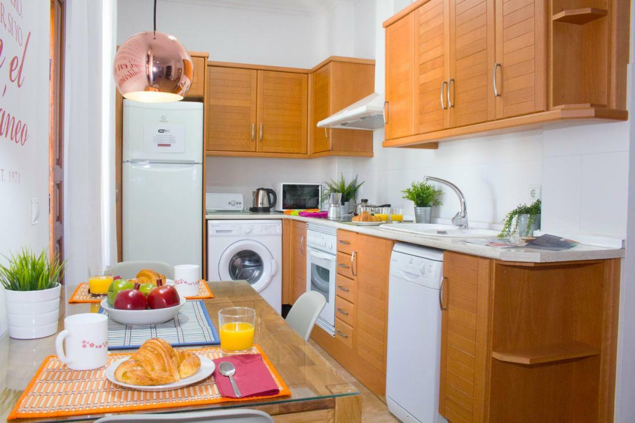 Living Valencia Apartments - Merced Bagian luar foto